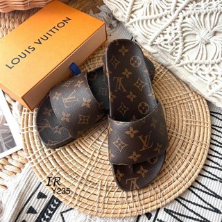 เช็คสต๊อกก่อนกดสั่ง#รองเท้าLouis Vuitton ไซส์36-44#รองเท้าแตะLouis Vuitton#รองเท้าแตะ#รองเท้าแตะแบบสวม#รองเท้าแตะหนัง