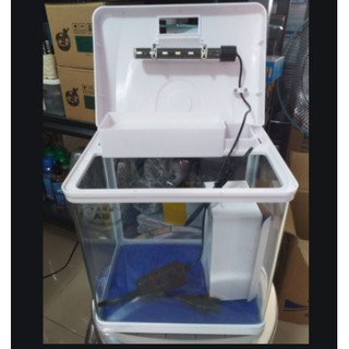 ตู้ปลาพร้อมเลี้ยง Sobo T-240F ขนาด 9 ลิตร ขนาด: 24x16x28cm