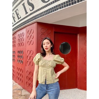 🌷mesacloset เสื้อทรงคอเหลี่ยม ผ่าด้านหน้า