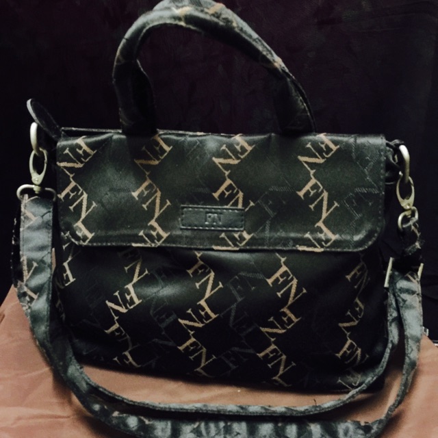 กระเป๋า FLYNOW  มือสอง