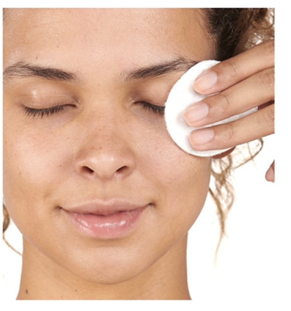 no7 radiant results revitalising micellar cleansing water