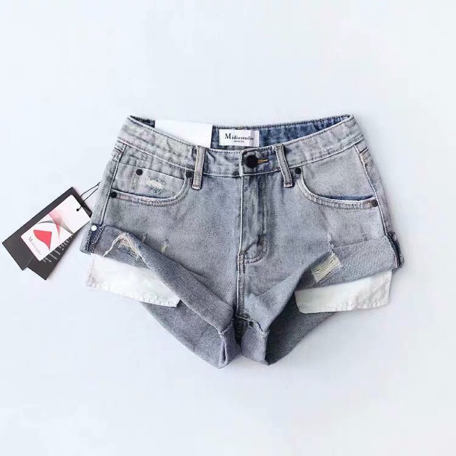 กางเกงยีนส์ขาสั้น