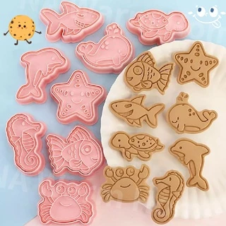 🍪COD🥧 แม่พิมพ์คุกกี้ ชุดแม่พิมพ์คุกกี้คริสต์มาส Snoopy 8Pcs/Set สําหรับทําเค้ก 3D DIY ของขวัญวันว/วันเกิด/วันครบรอบ