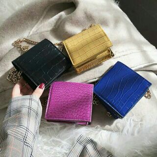 กระเป๋าสะพายข้าง กระเป๋า Crossbody กระเป๋าสะพายผู้หญิง กระเป๋ามินิ กระเป๋าสายโซ่