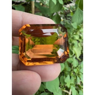 culture yellow stone 22x27mm 51 carats