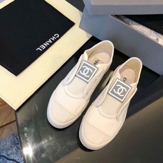 ✅ Chanel Sneakers 🛍ส่งฟรีems