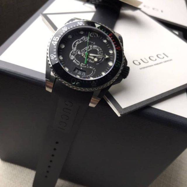 นาฬิกา Gucci dive สายยางดำ หน้างู ✅หน้าปัด40 mm