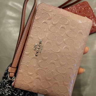 New coach คล้องมือ Size S ซิปเดียว สีออกใหม่ค่ะ