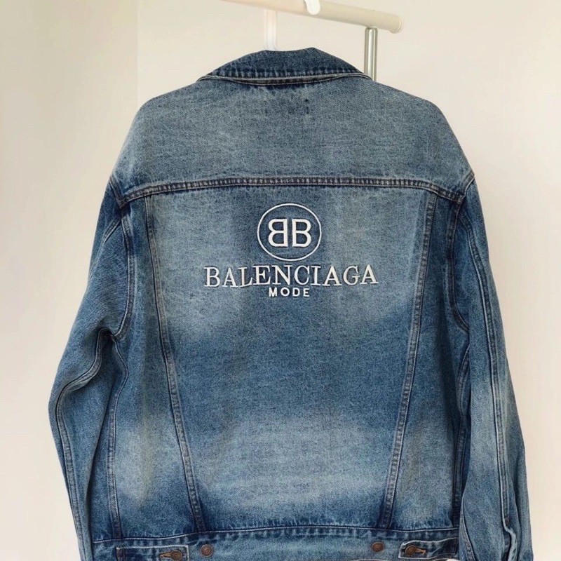 Balenciaga Jacket ถูกที่สุด พร้อมโปรโมชั่น - เม.ย. 2022 | BigGo 