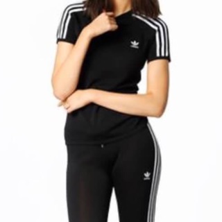 Set Adidas ชุดออกกำลังกายผู้หญิงAdidas ชุดออกกำลังกายAdidas ส่งฟรี