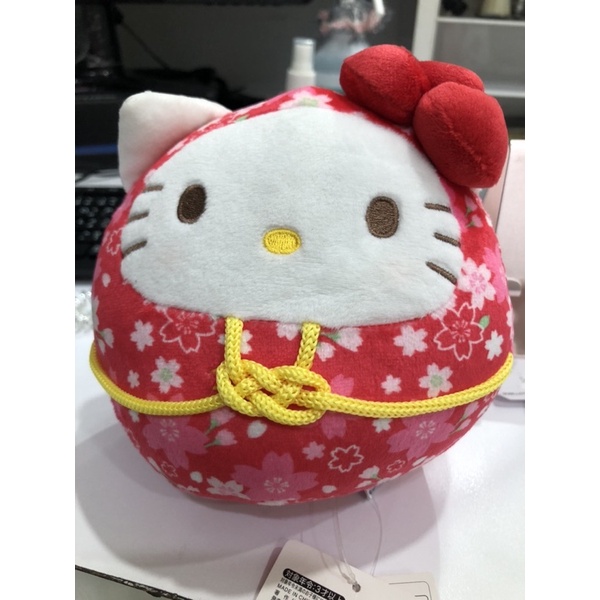 Hello Kitty Daruma สีแดง