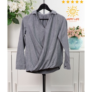 เสื้อมือสอง  คอปก สียีนส์น่ารัก ผ้าคอตตอนนุ่มสีเทาดำ  แขนยาว  สภาพดี สไลด์รูปดูขนาดสินค้าได้ #เสื้อ #เสื้อมือสอง