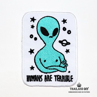 ตัวรีดติดเสื้อ ตัวรีดเอเลี่ยน การ์ตูน ตลก ขำ มนุษย์ต่างดาว NASA Alien wop UFO Patch งานปัก DIY ตัวรีด อาร์ม ติดเสื้อผ้า