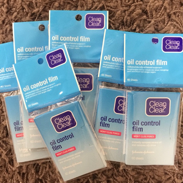 Clean&Clear Oil Control Film คลีน แอนด์ เคลียร์ ออยล์ คอนโทรล ฟิล์ม แผ่นฟิล์มซับหน้ามัน ปริมาณสุทธิ 60 แผ่น
