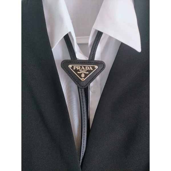 PRA Saffiano Leather Bolo Tie - ไม่มีกล่อง