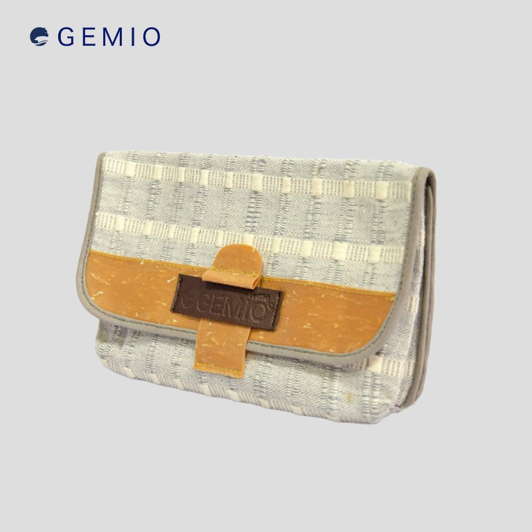 GEMIO : กระเป๋าถือ tote bag, clutch bag รุ่น C2801
