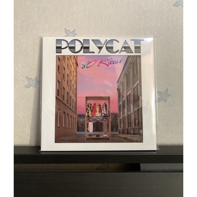 [พร้อมส่งมือ1] แผ่นเสียง Polycat - 80 Kisses (แผ่นฟ้า)