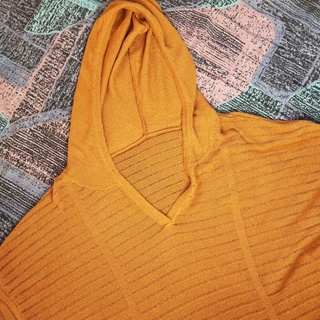 เสื้อไหมพรมมีฮู้ดสีน้ำตาลมือสอง อก 40++