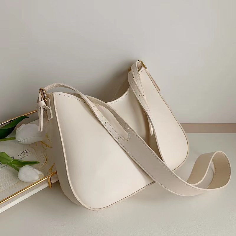 [ พร้อมส่ง] กระเป๋าสะพานข้างๆ กระเป๋าผู้หญิง,แฟชั่น,เวอร์ชั่นเกาหลี,กระเป๋าอาน,กระเป๋าสะพาย,เทรนด์ญี่ปุ่นและเกาหลี