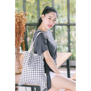 พร้อมส่ง กระเป๋าผ้า : ลายตาราง มีซับใน ไม่บางจ้า