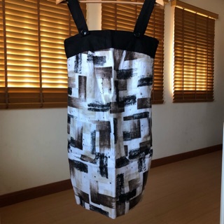 ชุดเดรส Mango Graphic Print Dress