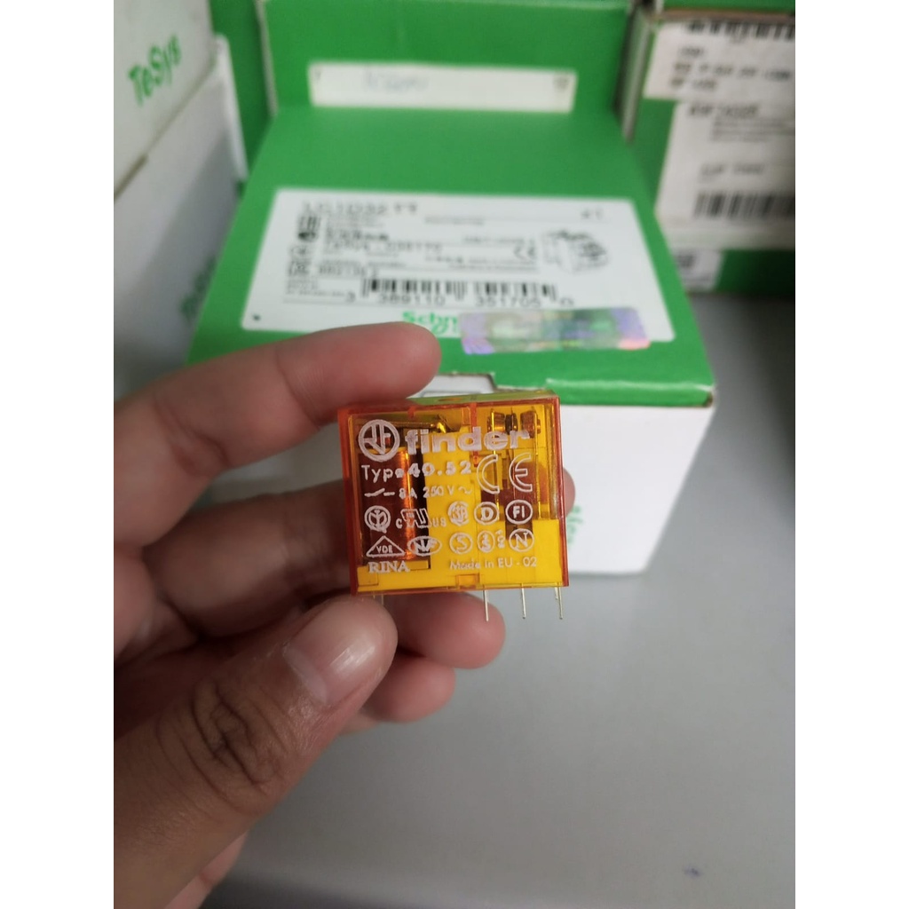 RELAY FINDER 40.52 8A 250V 230VAC