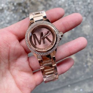 ลด 10% MICHAEL KORS ฟรีค่าส่ง