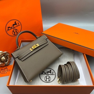 กระเป๋า Hermes   size 19cm ออริหนังแท้สวยมาก