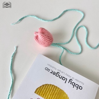 Tulip Crochet Bookmark ที่คั้นไหมพรม ดอกทิวลิป by Querida Book