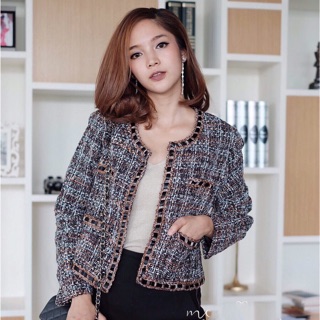 เสื้อคลุมผ้าทวีต