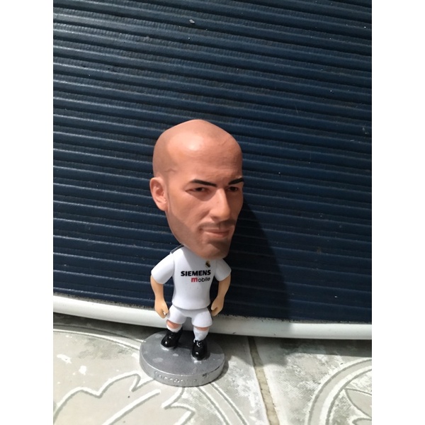 รูปปั้นนักฟุตบอล Zidane