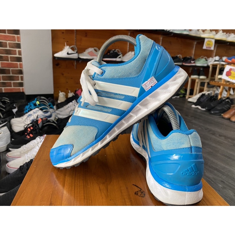 รองเท้ามือสองของแท้ Adidas สีฟ้าสดใส เบอร์ 40 ยาว 25 ซม.