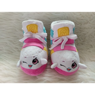 Shopkins 💖💝💕💘 ตุ๊กตารองเท้าผ้าใบน่ารักมาก หายากค่ะ🩰👟👠👢🥾 มือสองของแท้ น่ารักมากค่ะ สภาพใหม่กริบ💖