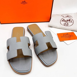 HERMES SANDAL EPSOM LEATHER รองเท้าแตะแบบสวม หนังแท้ งานสั่งตัดพื้นไม้💯