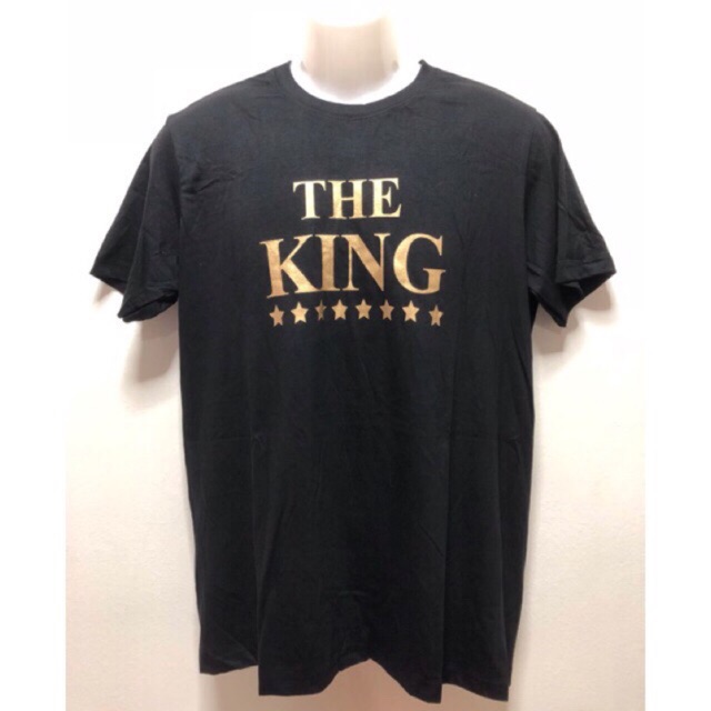 เสื้อยืดผู้ชายสีดําพิมพ์ลาย King Gold