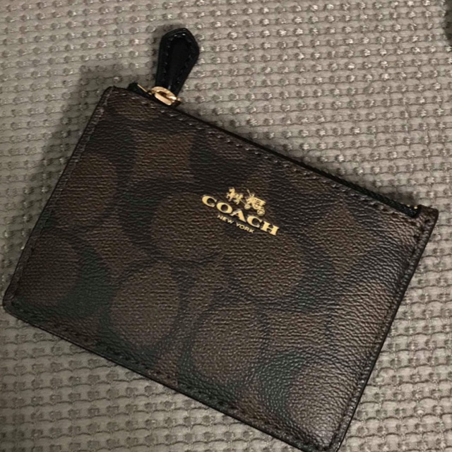 กระเป๋าตังค์ coach แท้ มือ1 Price tag /gift receipt/ card พร้อมส่ง ส่งฟรีems