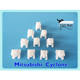 MITSUBISHI CYCLONE MASK CLIP PLASTIC "WHITE" (10 PCS.)  // กิ๊บล๊อคหน้ากาก สีขาว (10 ตัว) สินค้าคุณภาพดี