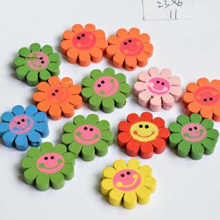 ลูกปัดไม้​ ดอกไม้​ยิ้ม 10ชิ้น​30บาท