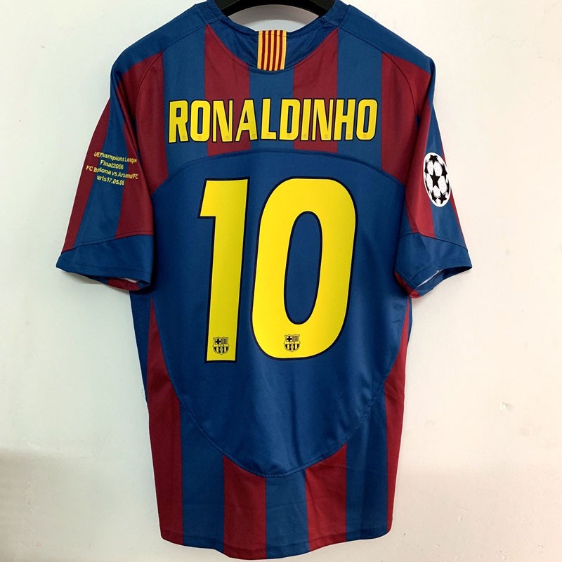 เสื้อกีฬาแขนสั้น ลายทีม Barcelona 2005-06 retro S-XXL 10 RONALDINHO 30 MESSI ชุดเหย้า