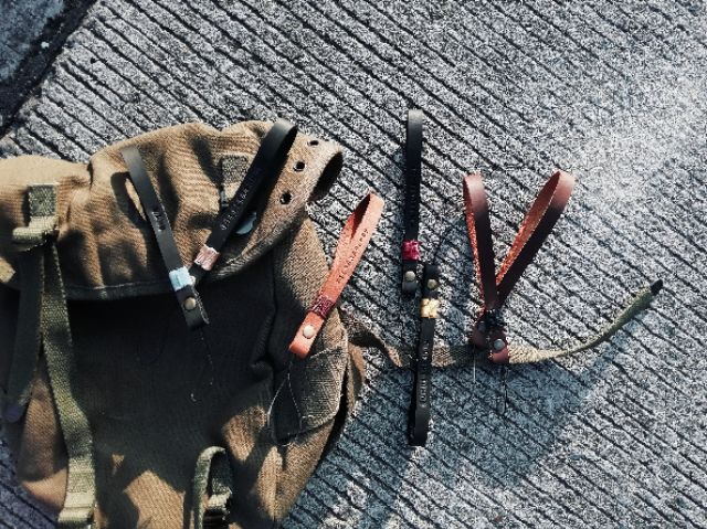 สายกล้องคล้องข้อมือหนังวัว Crazy​house​