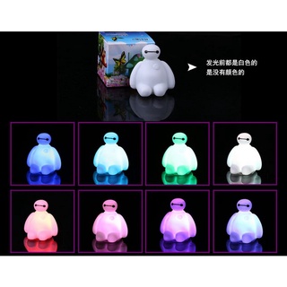 ใหม่ โคมไฟกลางคืน LED เปลี่ยนสีได้ ลายการ์ตูน Baymax น่ารัก สําหรับตกแต่งห้องเด็ก