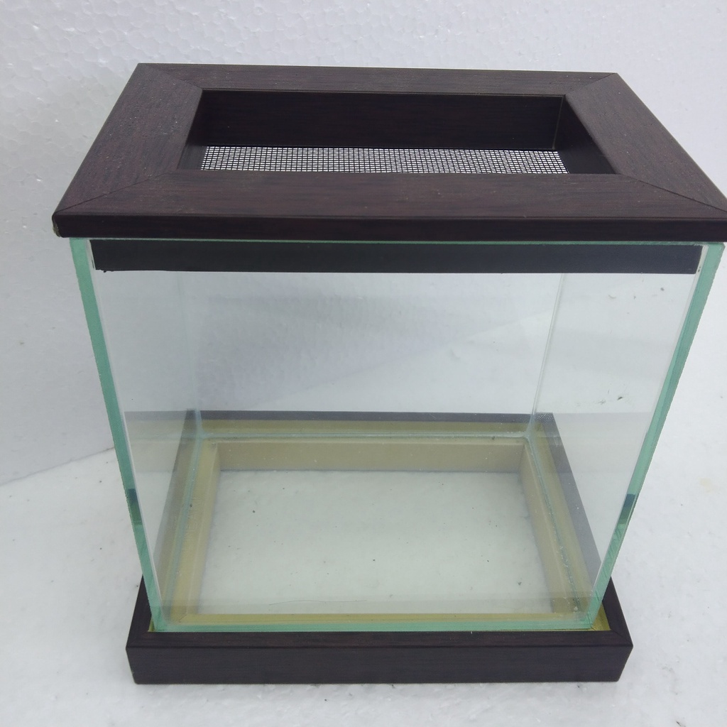 โหลปลากัด​ พร้อมฝา-ฐาน ลามิเนด​ ขนาด​ 4x6x6 นิ้ว กระจกหนา​ 3 mm. สีไม้โอ๊ค