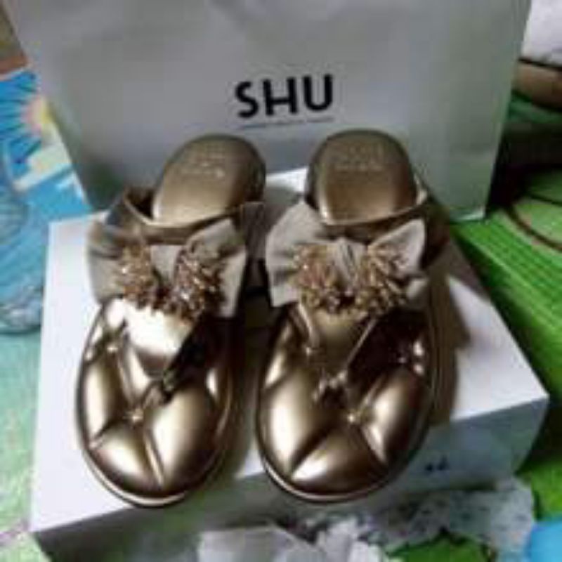 รองเท้า Shuberry เซลล์