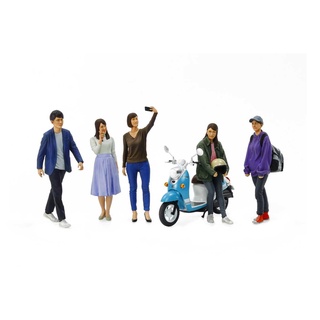 Tamiya 24356 Campus Friends Set Ii 1/24 SCALE