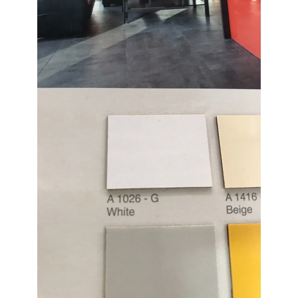 แผ่นโฟเมก้า สีขาวด้าน 1026 g ขนาด 80ซม x 120ซม หนา 0.7 มม ใช้ติดโต๊ะ ผนัง เฟอร์นิเจอร์