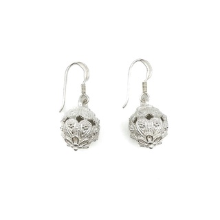 DSP ต่างหูเงินตอกฉลุลายดอกไม้ เงินแท้ 925 : DSP 925 Sterling Silver Flower Earing [ESP0538]