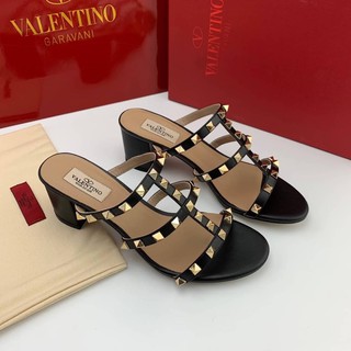 รองเท้าแตะมีส้น Valentino สีดำ พร้อมส่ง