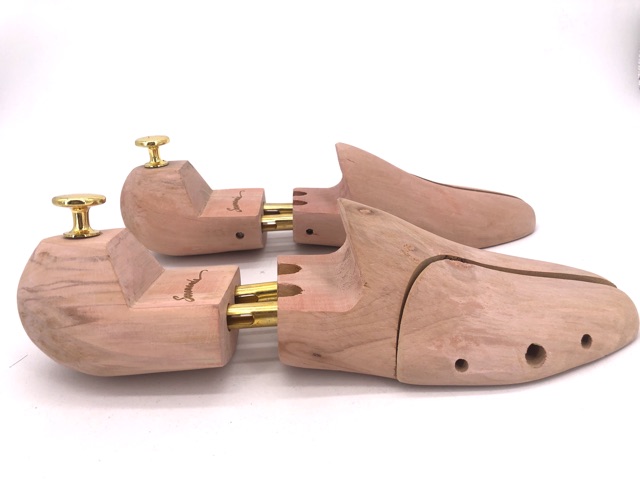 Saramanda shoe tree ที่ดันทรงรองเท้าแบบไม้ สำหรับรองเท้า dress shoe