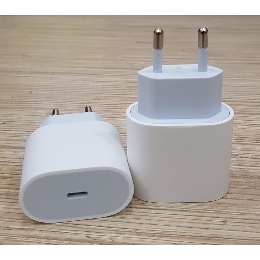 Адаптер айфон оригинал купить. Apple Adapter 20w. Удлинитель Apple fast Charger. Iphone Adapter Original vs fake 20w. Iphone Charger 20 w Original seller.