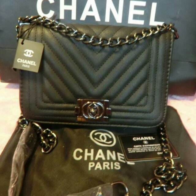 Chanel boy